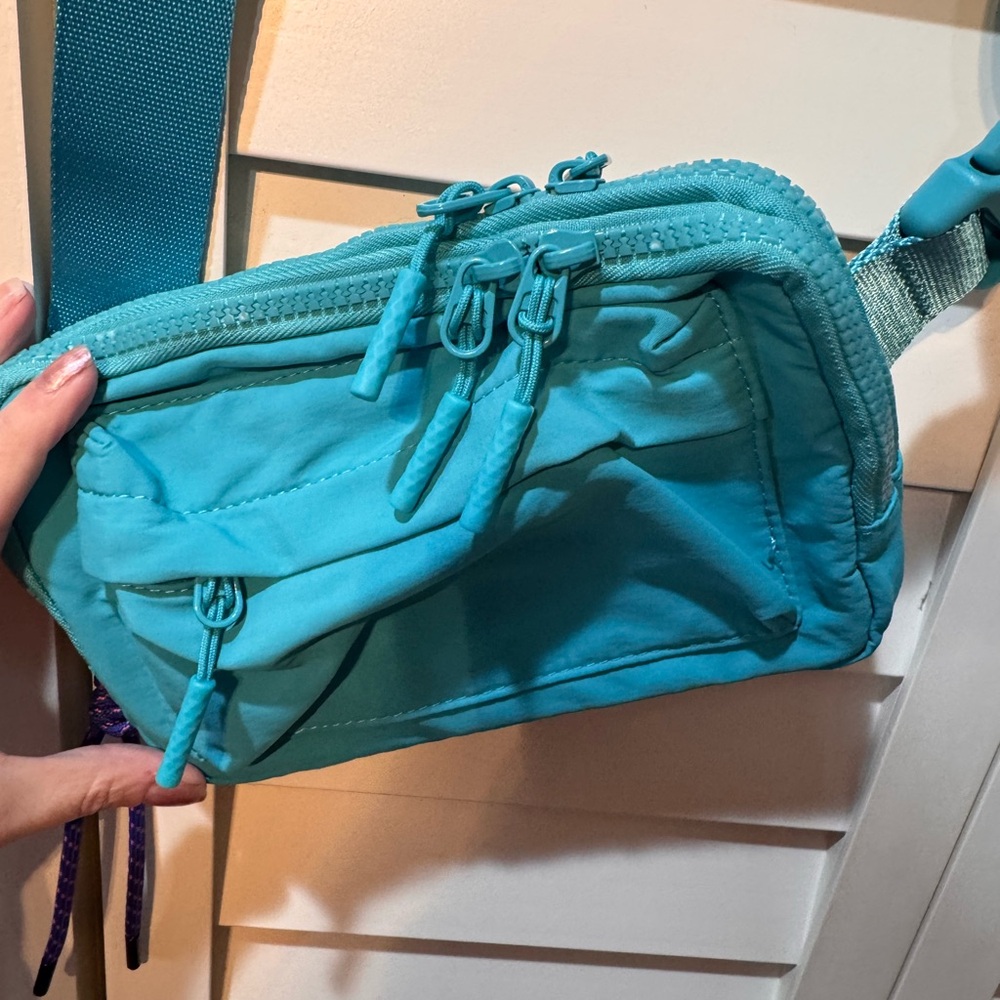 Teal Multipocket Crossbody Bag - image 1